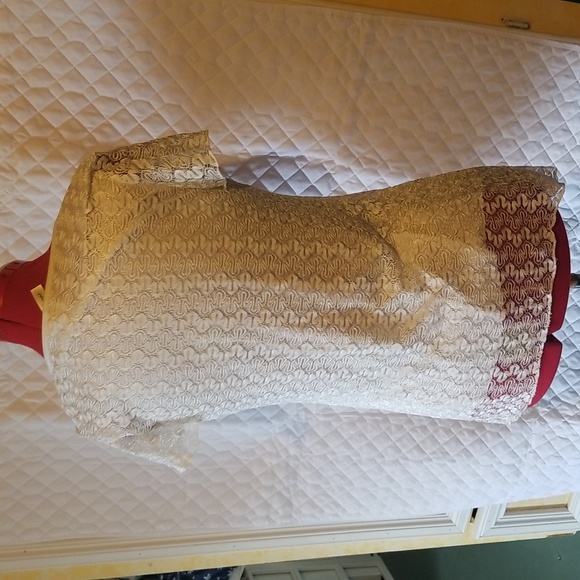 Large lace top lined per seption concept - Picture 2 of 4